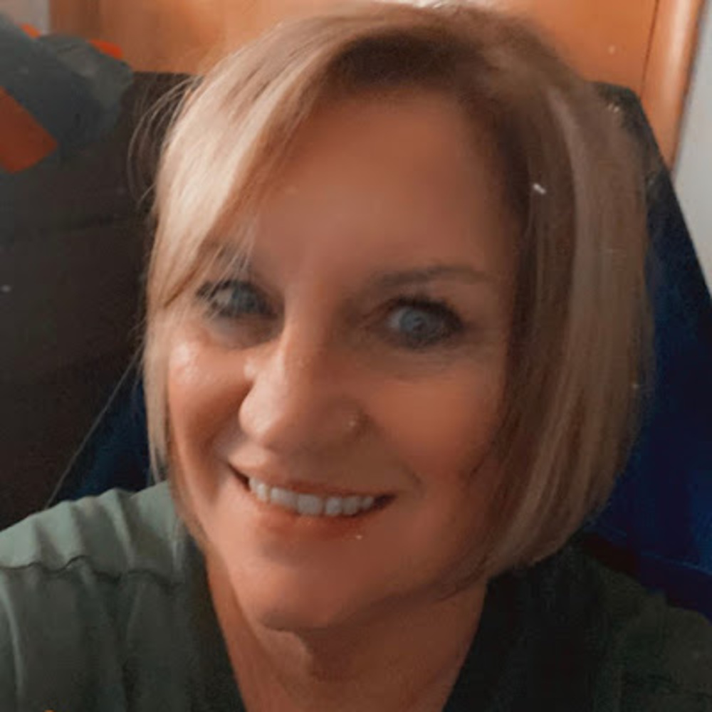 Meet your Posher, Lisa